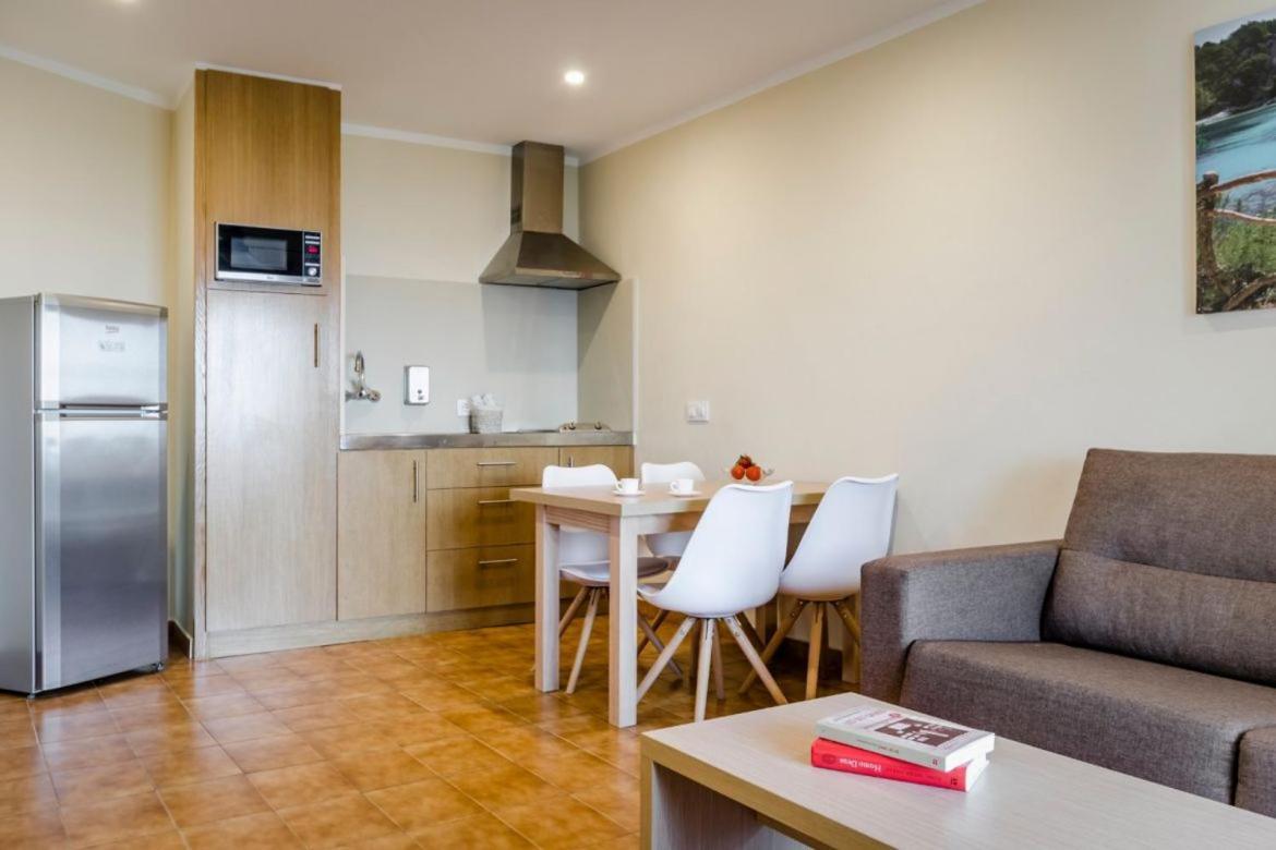 Apartamentos Blancala Cala Blanca  Ngoại thất bức ảnh